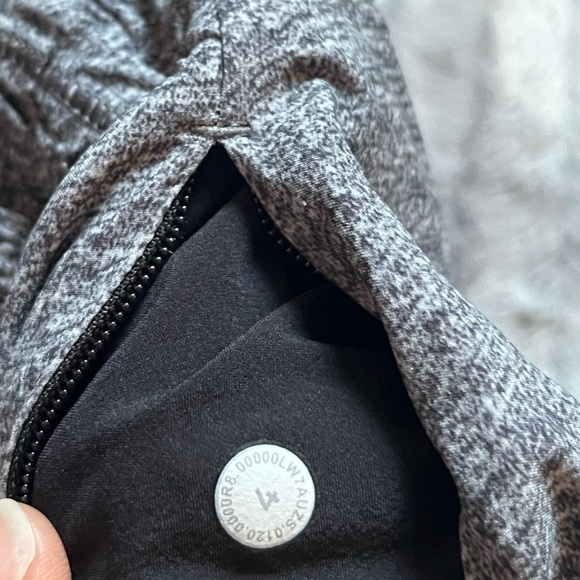 Lululemon Track That Short *5" Heather Lux Multi Black Size 4 - Picture 9 of 9